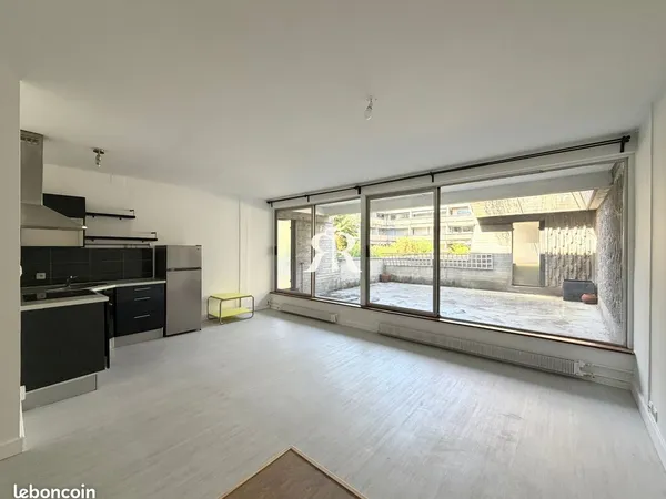 Studio 1 pièce 32 m²