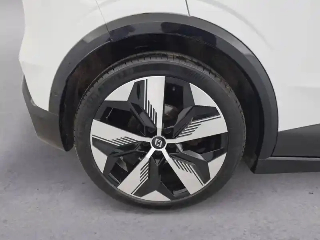 Renault Megane e-tech ev60 220 ch super charge — photo 38