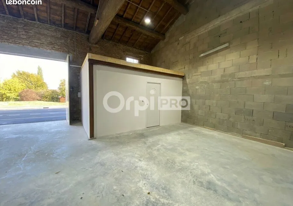 Photo 1