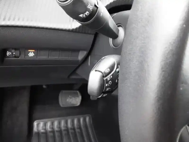 Peugeot 208 electrique 50 kwh 136ch — photo 16