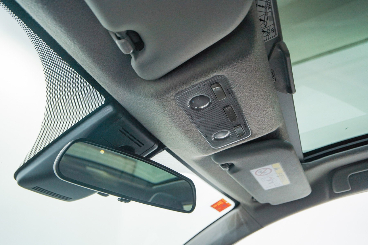 Toyota Yaris 3 — photo 32