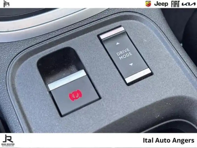 Jeep Avenger electrique 156ch 115kw altitude/238e par mois sans apport — photo 14