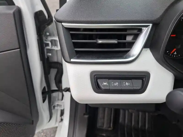 Renault Clio tce 90 — photo 23