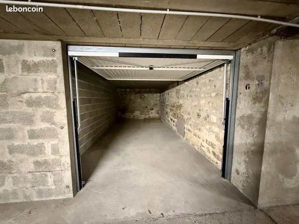Box fermé à vendre - bordeaux chartrons / émile counord
