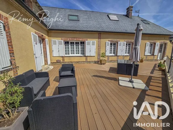 Maison 10 pièces 320 m²