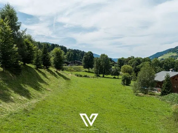Terrain 833 m²