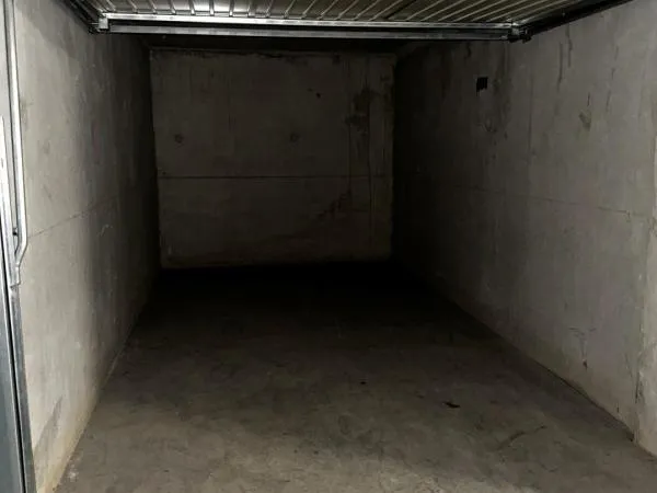 Stationnement Location Marseille 13m² 110€