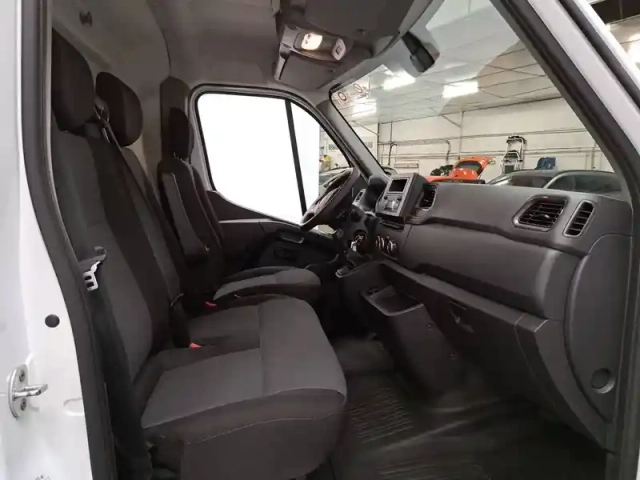 Renault Master fgn trac f3500 l3h3 blue dci 135 — photo 10