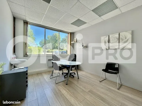 Bureau 13 m²