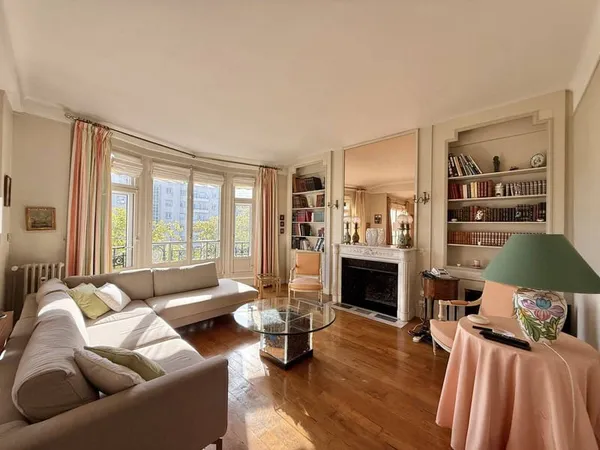 Appartement 4 pièces 150 m²