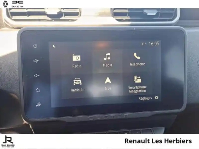 Dacia Duster 1.5 blue dci 115ch journey + 4x2 — photo 15