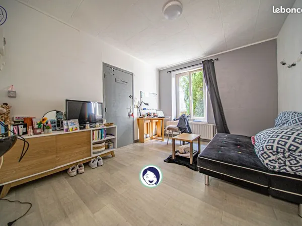Studio 1 pièce 20 m²