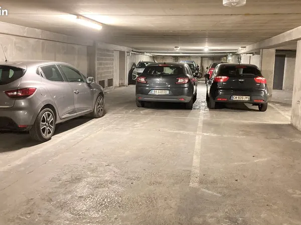 Location parking vieux lille