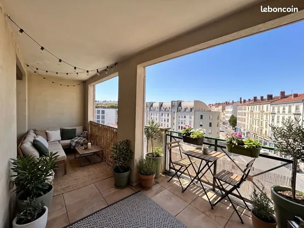 Appartement T2 de 44 m² avec terrasse - Secteur Croix-Rousse / Caluire-et-Cuire
