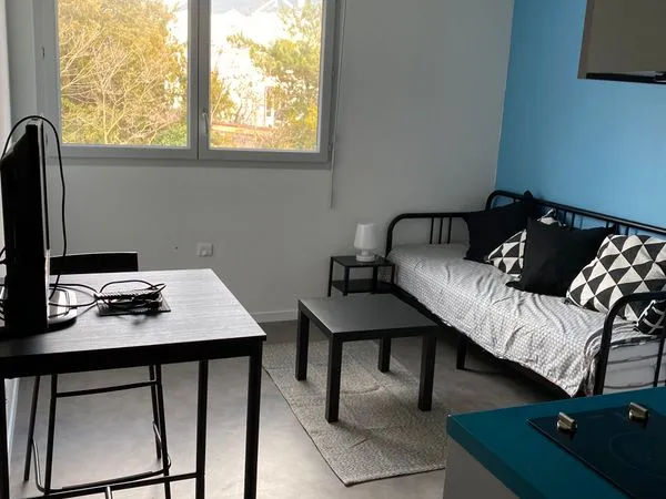 Studio meublé 21 m² - Caluire Saint-Clair - 680 CC