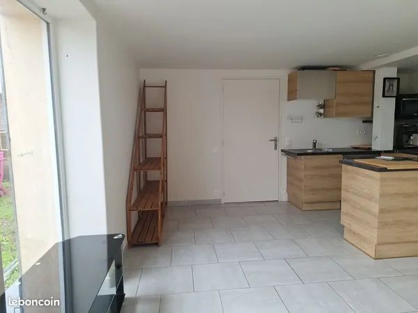 T2 avec jardin privatif de 20 m² et parking - 41 m² - Libre de locataire