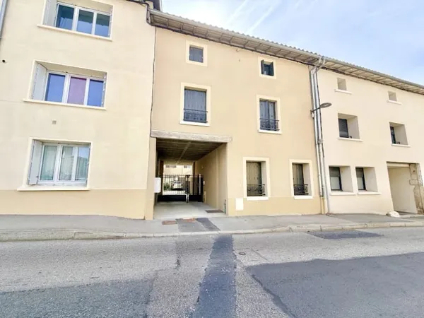 Studio 1 pièce 19 m²