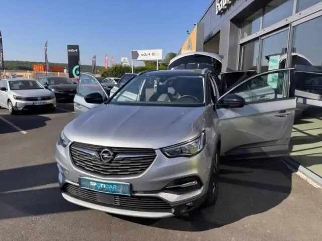 Opel Grandland X 1.2 turbo 130ch design line bva 109g — photo 10
