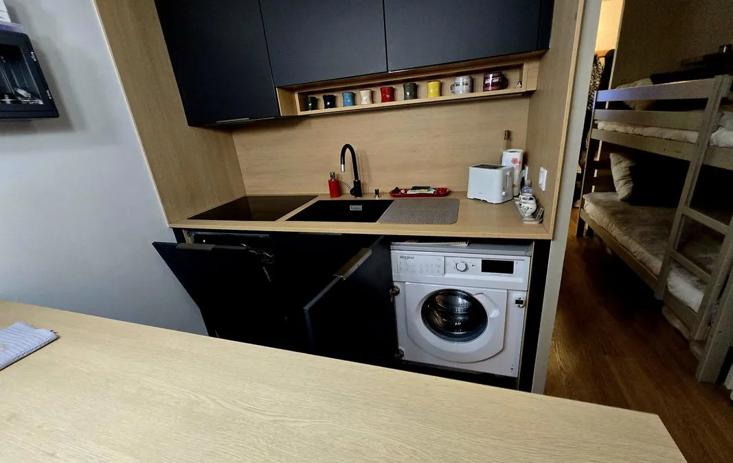 Photo 8