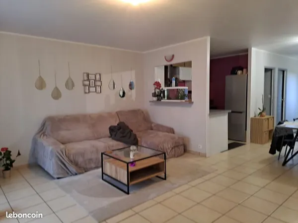 Maison Plein pied Saint gelais - 70 m2 4 pièces - 2 Chambres - ¨Proche de NIORT et de ses commodités
