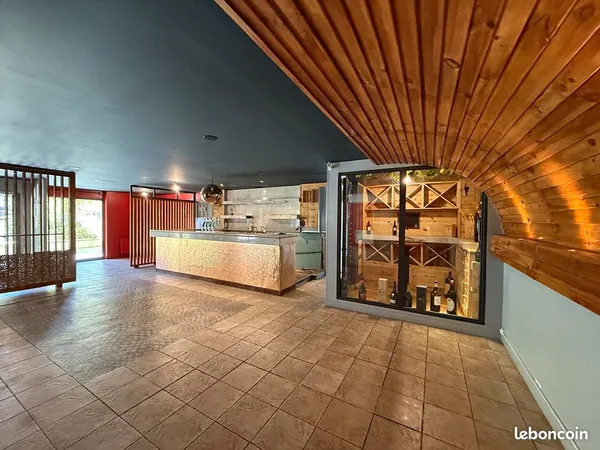 Local commercial 169 m² CACHAN