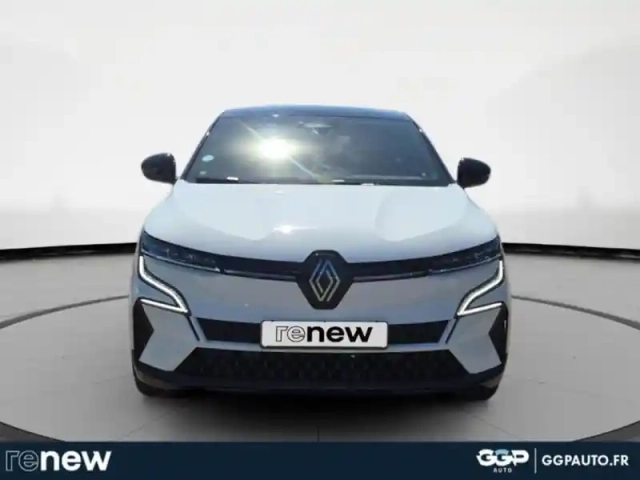Renault Megane e-tech electric ev60 220ch techno optimum charge — photo 8