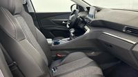 Peugeot 3008 1.2 PureTech 130ch S&S Allure — photo 15