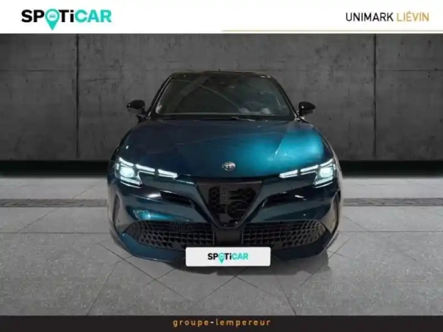 Alfa Romeo Junior 1.2 ibrida 145ch speciale e-dct6 — photo 2