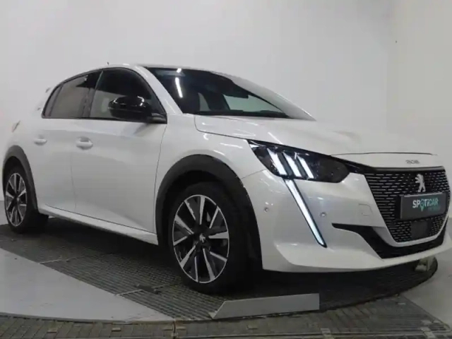 Peugeot 208 1.2 puretech 100ch s&amp;s gt eat8 — photo 2