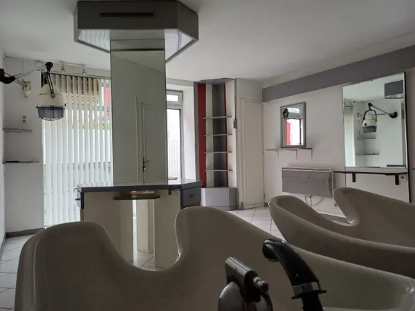Loue local commercial 25m²