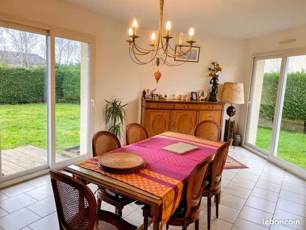 Maison familiale 112 m² - 4 chambres (dont RDC) - Terrain 758 m² - THOUARCÉ Prix : 235 000 Net Vende