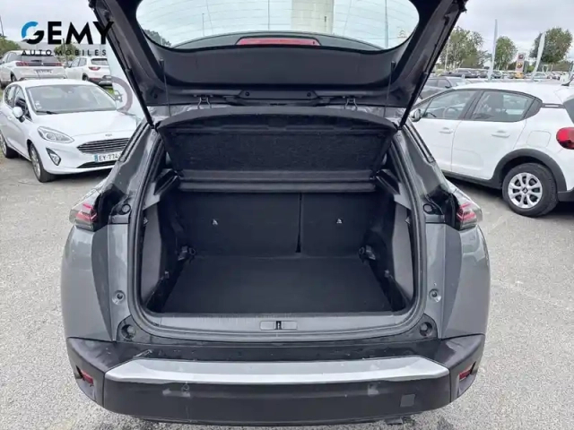Peugeot 2008 puretech 100 s&amp;s bvm6 — photo 6