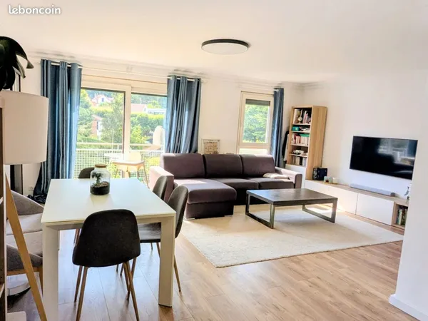 Bel Appartement T4/T5 rénové - 3 Chambres 74m2