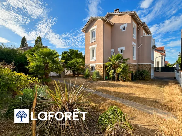 Maison 7 pièces 140 m²