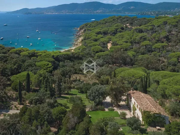 Villa 10 pièces 500 m²