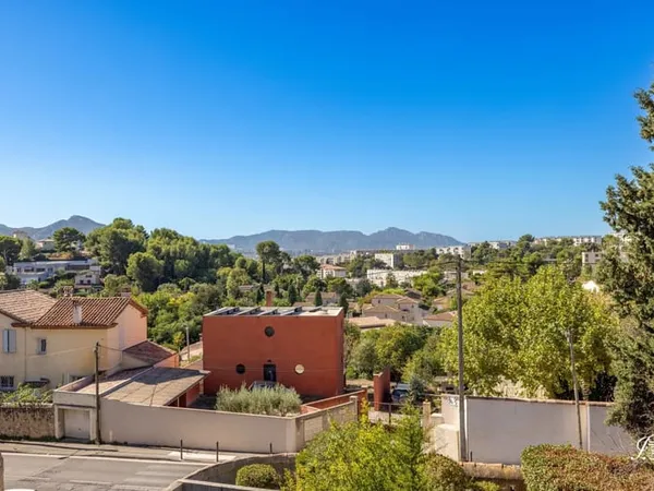 LE CANDOL - Appartement T4 de 97m2 - Balcon - Garage - 13012