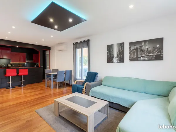 Apparemment à vendre