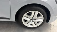 Renault Clio 1.5 Blue dCi 100ch Evolution - 24 — photo 20