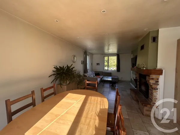 Maison 4 pièces 77 m²