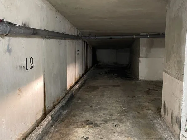 Double place de parking en enfilade en premier sous-sol