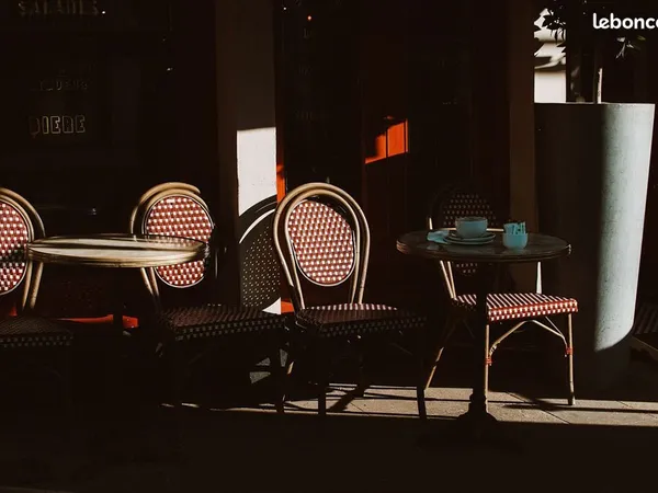 Boutique 131 m² SAINT DENIS