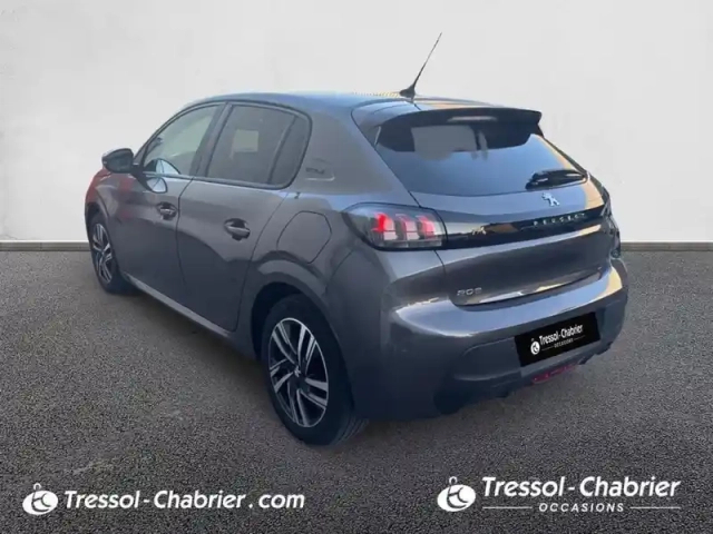 Peugeot 208 puretech 75 s&amp;s bvm5 style — photo 30