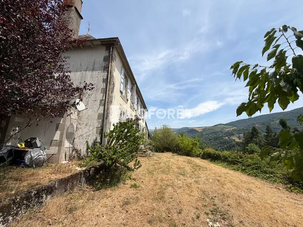 Maison 7 pièces 228 m²