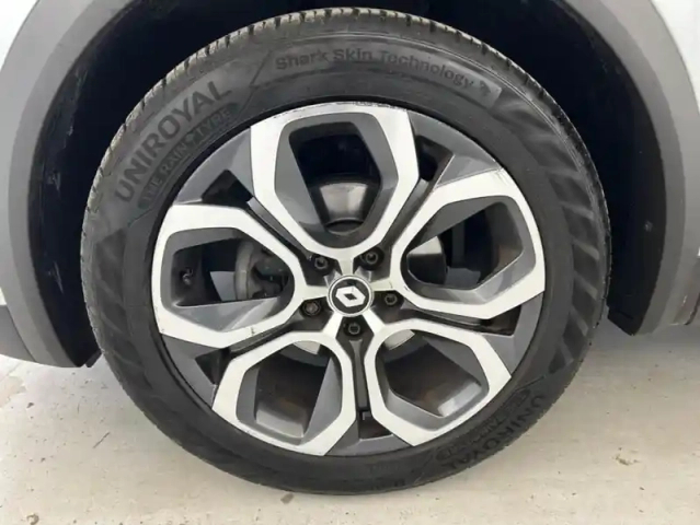 Renault Captur tce 140 edc 21 intens 5p — photo 19