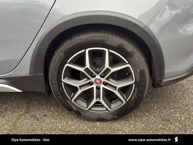 Fiat Tipo cross 1.0 firefly turbo 100 ch s&amp;s — photo 50