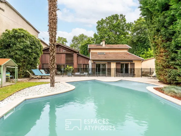 Maison atypique avec piscine