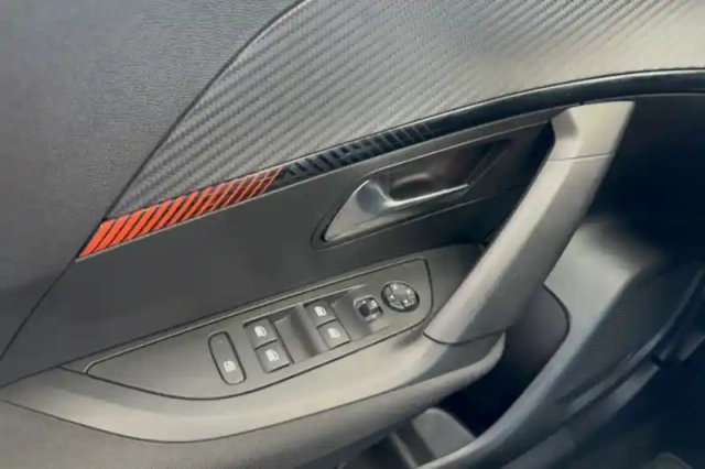 Peugeot 2008 puretech 100 s&amp;s bvm6 — photo 21