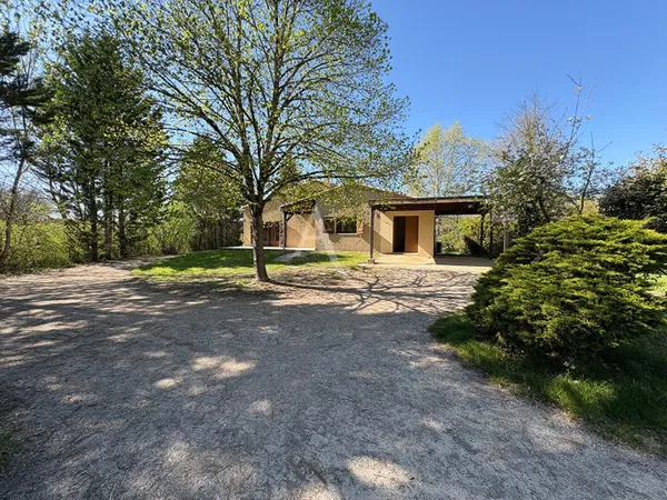 Maison 5 chambres et terrain à Négrepelisse, secteur boisé et verdoyant