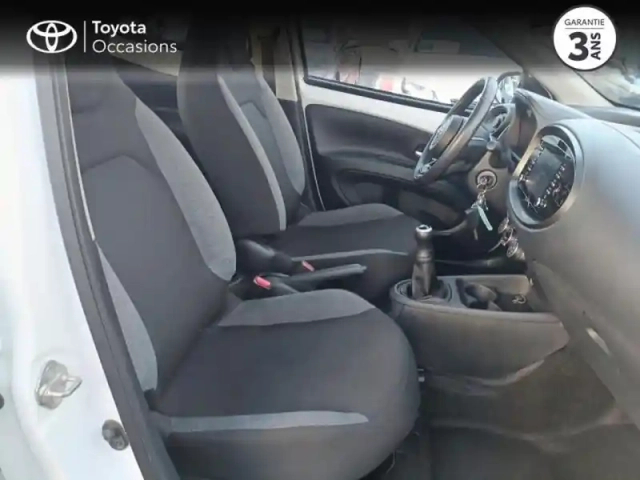 Toyota Aygo X 1.0 vvt-i 72ch dynamic my23 — photo 6