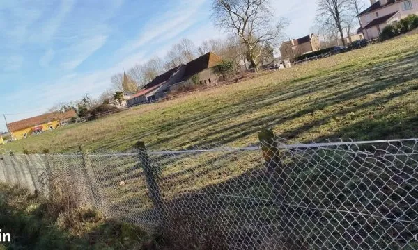 Terrain à bâtir 1400 m2 Centre Hagetaubin